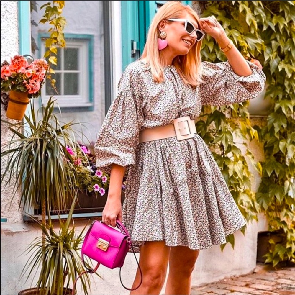H&M Floral oversized A line Mini Full sleeve Dress - Picture 1 of 16